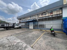 Local en Alquiler en a una cuadra de EPA- Michelena Valencia, Carabobo