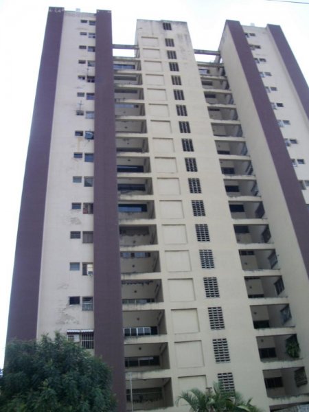 Foto Apartamento en Venta en Naguanagua, Naguanagua, Carabobo - BsF 250.000 - APV21227 - BienesOnLine