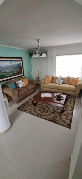 Foto Casa en Venta en San Diego, Carabobo - U$D 180.000 - CAV183661 - BienesOnLine