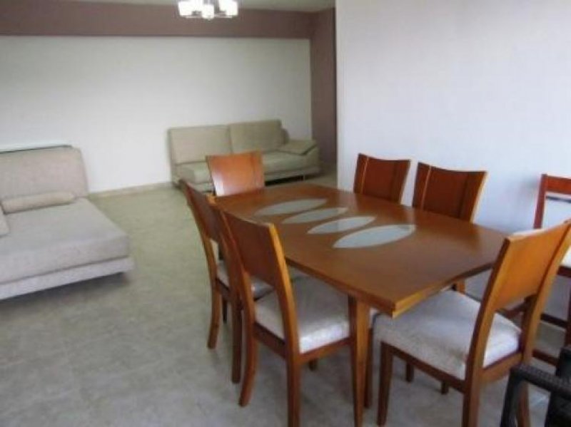 Foto Apartamento en Alquiler en Solo para ejecutivo., Valencia, Carabobo - BsF 10.000 - APA17272 - BienesOnLine