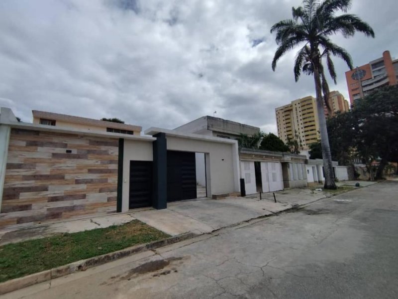 Foto Casa en Venta en LA TRIGALEÑA, Valencia, Carabobo - U$D 189.000 - CAV215352 - BienesOnLine