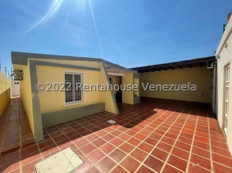 linda casa en venta en la Puerta Maraven