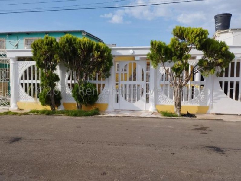 Foto Casa en Venta en Punto Fijo, Falcón - U$D 36.999 - CAV193043 - BienesOnLine