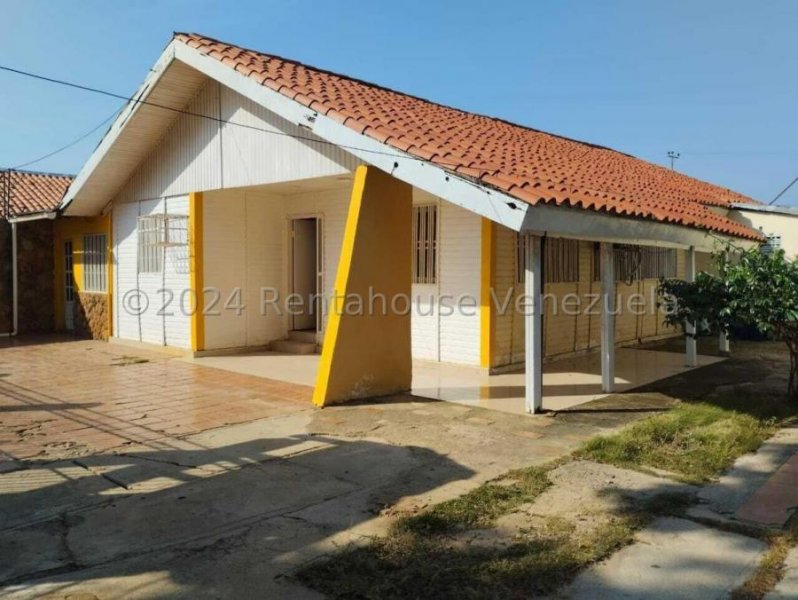 Foto Casa en Venta en Intercomunal Coro la Vela, La Vela de Coro, Falcón - U$D 24.500 - CAV228576 - BienesOnLine