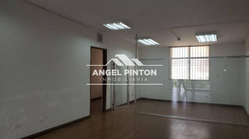 Foto Local en Alquiler en Maracaibo, Zulia - U$D 280 - LOA243132 - BienesOnLine