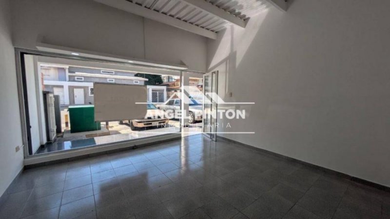 Foto Local en Alquiler en Este, Maracaibo, Zulia - U$D 350 - LOA253256 - BienesOnLine