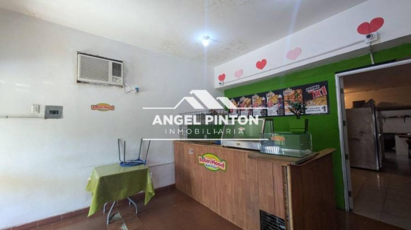 Foto Local en Alquiler en Este, Maracaibo, Zulia - U$D 240 - LOA239132 - BienesOnLine