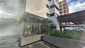 Local en Alquiler en Los Palos Grandes Caracas, Distrito Federal