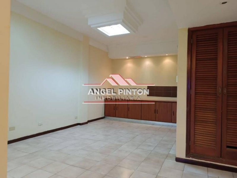 Foto Local en Alquiler en Maracaibo, Zulia - U$D 160 - LOA243611 - BienesOnLine