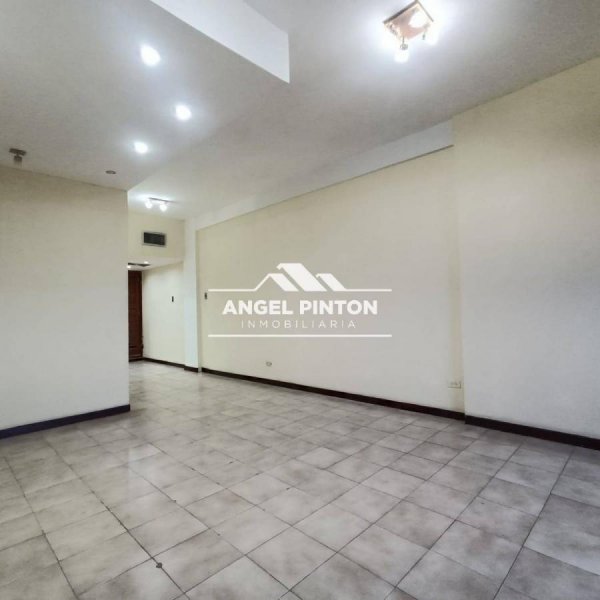 Foto Local en Alquiler en Maracaibo, Zulia - U$D 160 - LOA242688 - BienesOnLine