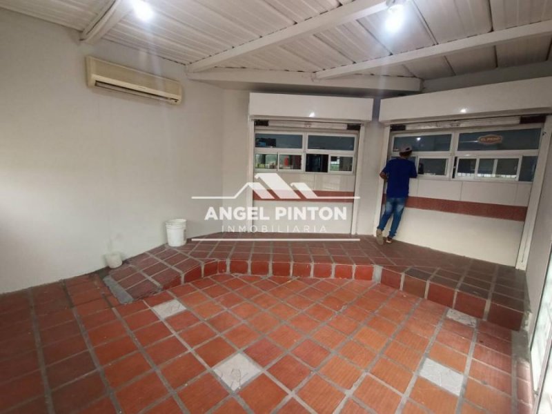 Foto Local en Alquiler en Este, Maracaibo, Zulia - U$D 500 - LOA253253 - BienesOnLine