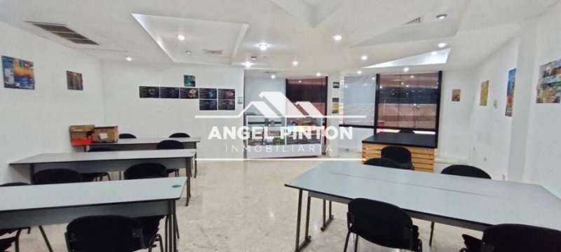 LOCAL COMERCIAL ALQUILER / VENTA LAGO MALL MARACAIBO API 3314