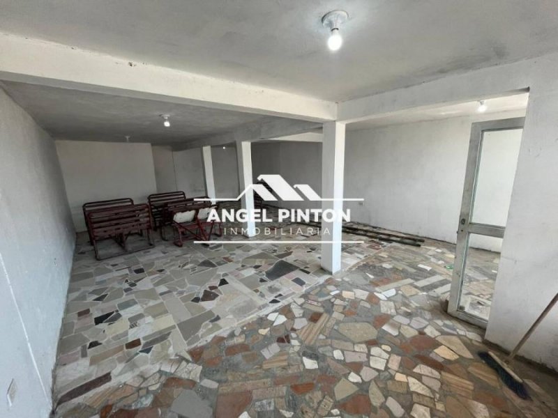 Foto Local en Alquiler en San Francisco, Zulia - U$D 200 - LOA241461 - BienesOnLine