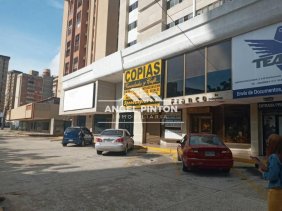 LOCAL COMERCIAL DE OFICINA VENTA AV BELLA VISTA MARACAIBO API 3122
