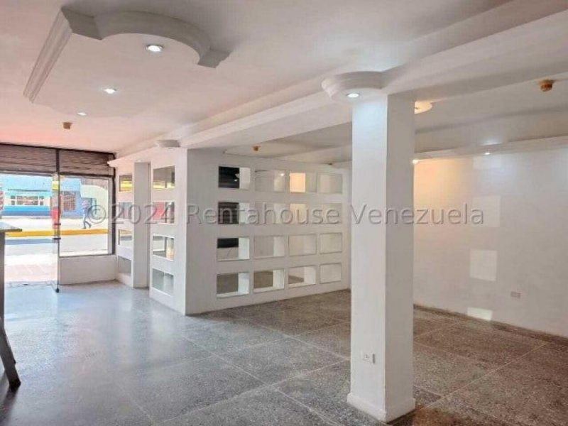 Foto Local en Alquiler en Maracaibo, Zulia - U$D 350 - LOA244250 - BienesOnLine