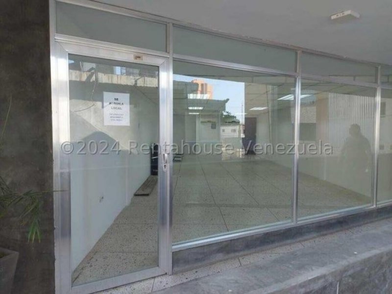 Foto Local en Alquiler en Maracaibo, Zulia - U$D 305 - LOA222591 - BienesOnLine