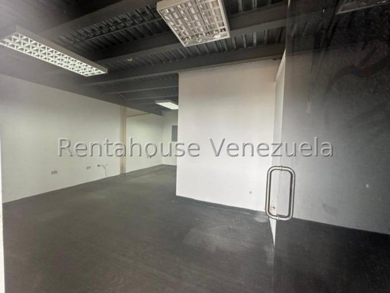 Foto Local en Alquiler en Maracaibo, Zulia - U$D 248 - LOA238631 - BienesOnLine