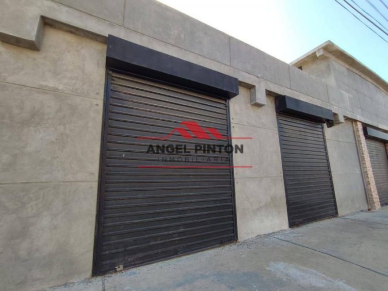 LOCAL COMERCIAL EN ALQUILER EN CUMBRES DE MARACAIBO API 3927 ESTEFANY PULGAR  04126881622