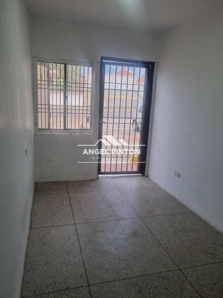 Foto Local en Alquiler en San Francisco, Zulia - U$D 120 - LOA205560 - BienesOnLine