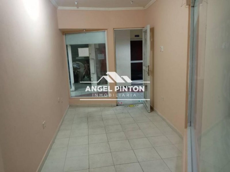 Foto Local en Venta en Maracaibo, Zulia - U$D 12.000 - LOV242619 - BienesOnLine