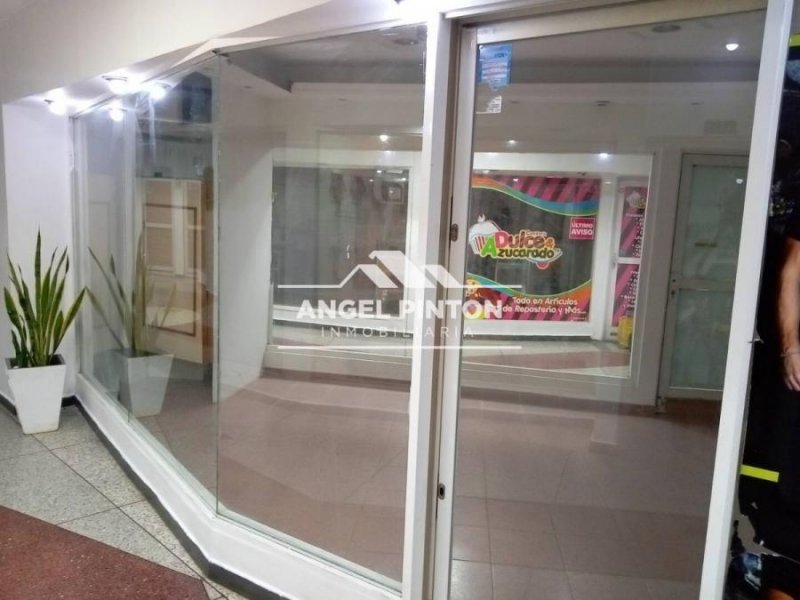 LOCAL COMERCIAL EN ALQUILER O VENTA CC CIUDAD CHINITA MARACAIBO API 7387 no