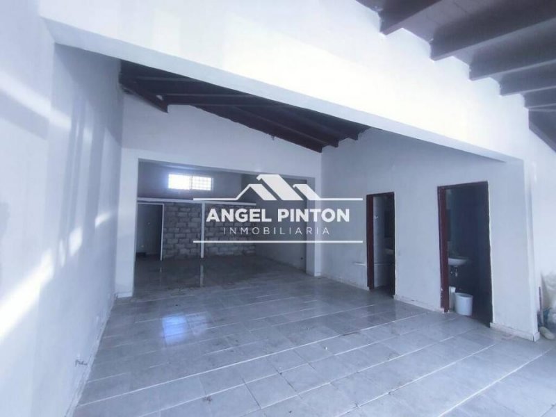 Foto Local en Alquiler en Maracaibo, Zulia - U$D 350 - LOA242844 - BienesOnLine