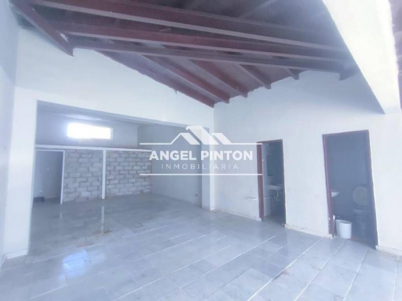 Foto Local en Alquiler en Maracaibo, Zulia - U$D 349 - LOA217809 - BienesOnLine