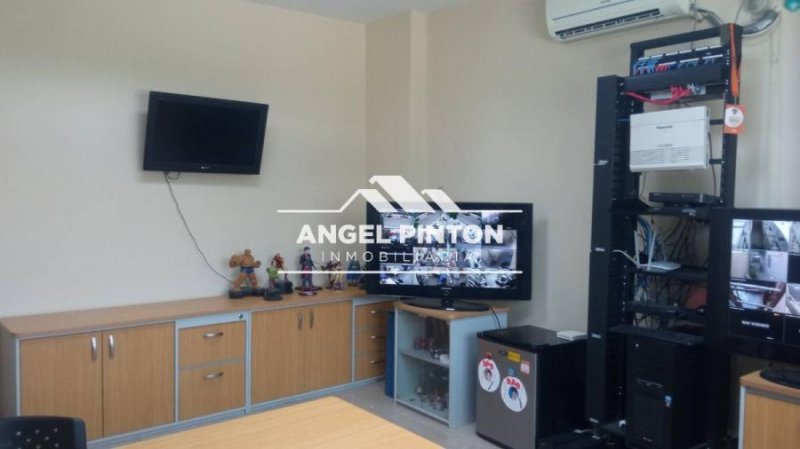 Foto Local en Alquiler en Maracaibo, Zulia - U$D 700 - LOA244182 - BienesOnLine