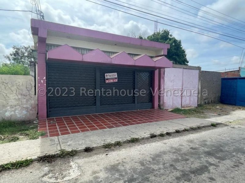 Local comercial en Venta Caja de Agua cod rah 23-32937