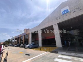 Local comercial en venta C.C cristal naguanagua Carabobo Desiree Castillo Rentahouse 