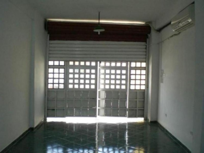 Foto Local en Venta en Maracay, Aragua - BsF 700.000 - LOV38760 - BienesOnLine