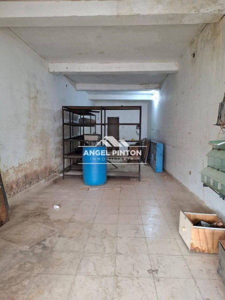LOCAL COMERCIAL EN VENTA EN AV. PRINCIPAL LAS DELICIAS CABIMAS API 7121