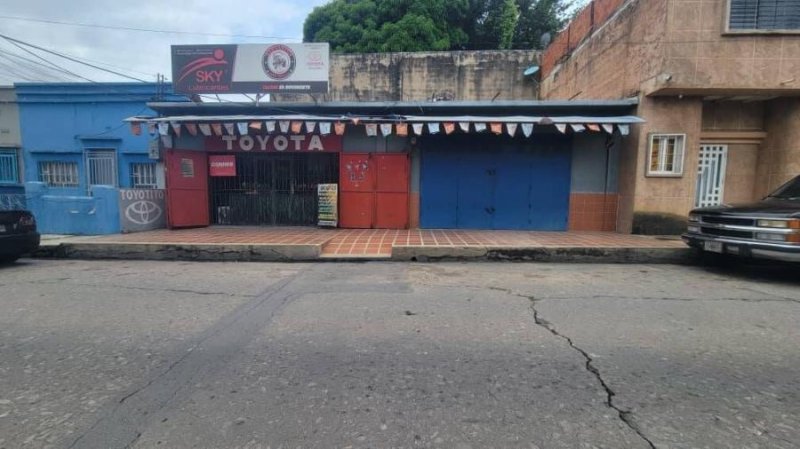 Local Comercial en Venta en la Candelaria se vende con inventario #253497