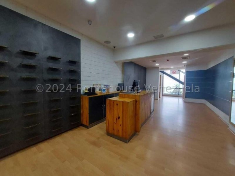 Foto Local en Venta en Maracaibo, Zulia - U$D 200.000 - LOV239457 - BienesOnLine