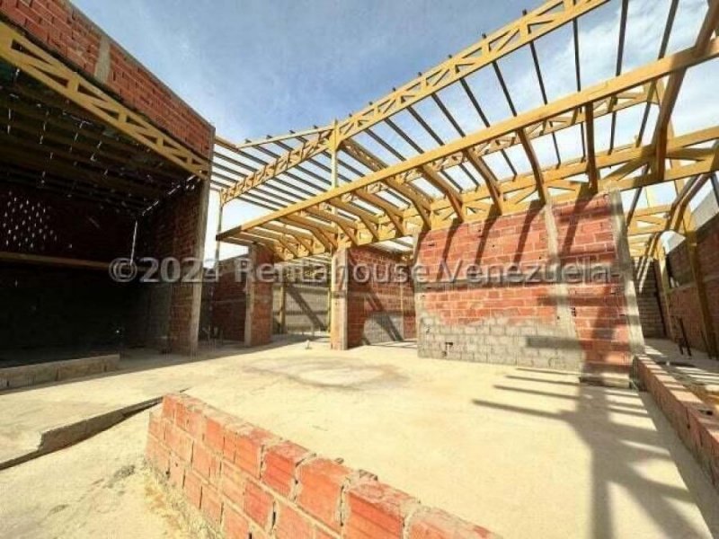 Foto Local en Venta en Punto Fijo, Falcón - U$D 159.000 - LOV238151 - BienesOnLine