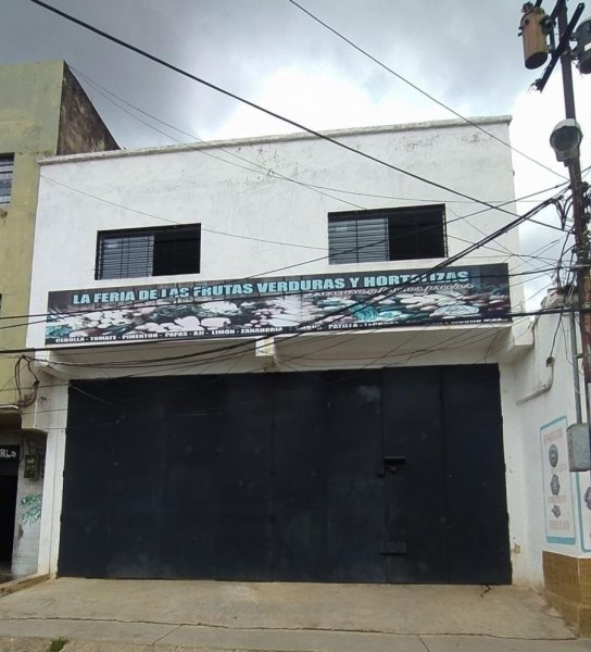 Foto Local en Venta en LA CANDELARIA, Valencia, Carabobo - U$D 105.000 - LOV142206 - BienesOnLine