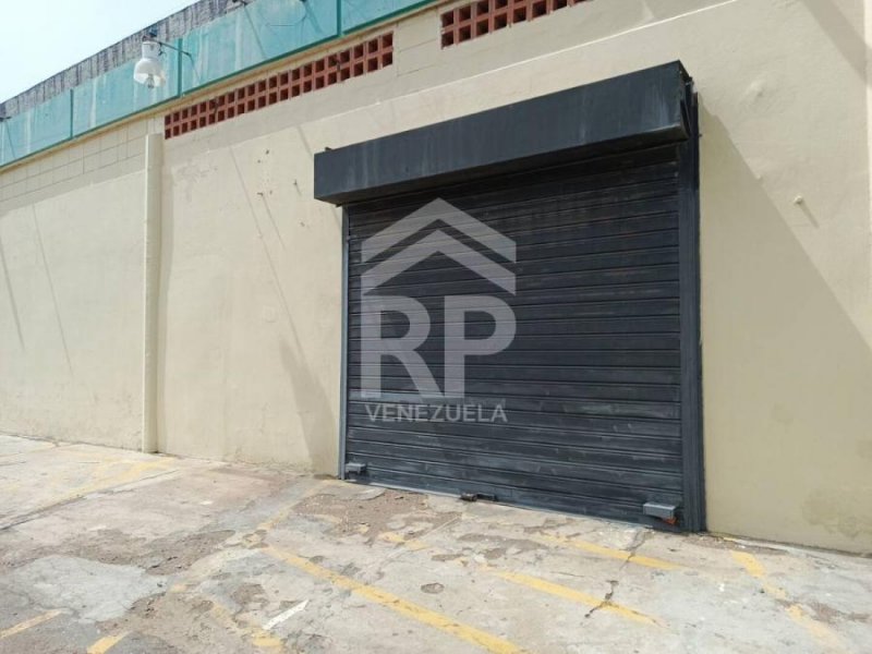 Foto Local en Alquiler en Punto Fijo, Falcón - U$D 250 - LOA226126 - BienesOnLine