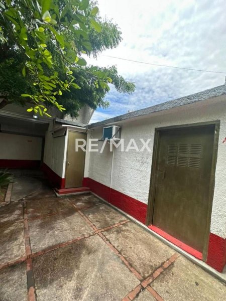 Foto Local en Alquiler en Maracaibo, Zulia - U$D 100 - LOA229657 - BienesOnLine