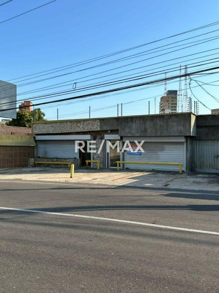 Local En Venta Cecilio Acosta. Remax Millenium