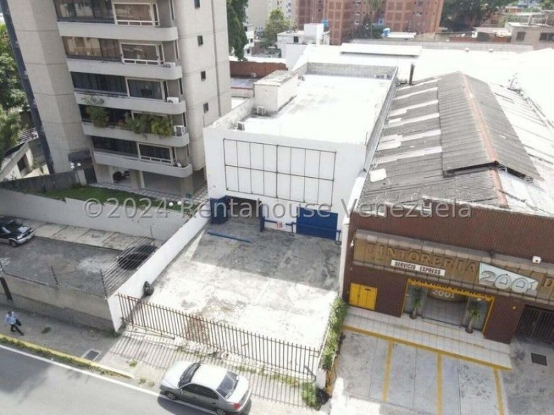 Foto Local en Venta en Municipio Sucre, Los Dos Caminos, Miranda - U$D 990.000 - LOV221051 - BienesOnLine