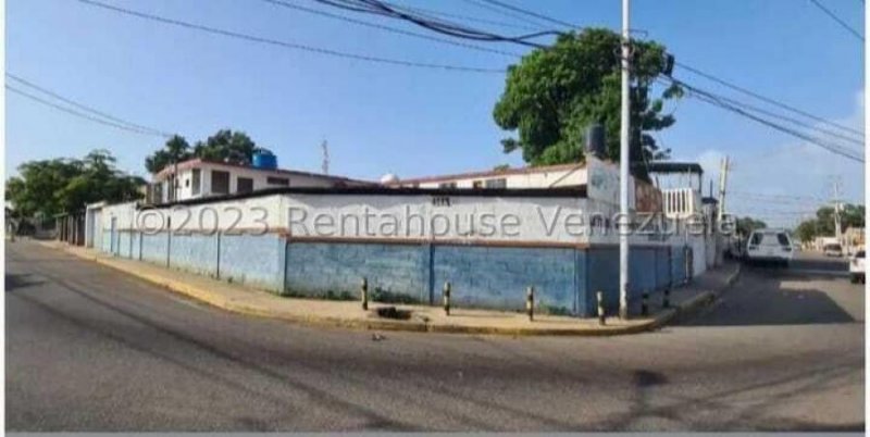 Foto Local en Venta en Maracaibo, Zulia - U$D 110.000 - LOV234836 - BienesOnLine