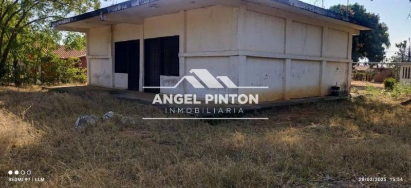 LOCALES COMERCIALES VENTA SAN ISIDRO MARACAIBO API 6875