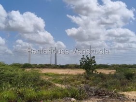 Lote de terreno en venta en Punto Fijo MLS #26-11743 OP