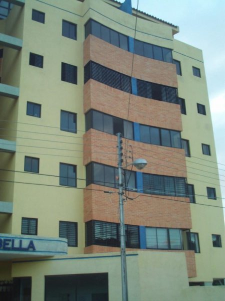 Foto Apartamento en Venta en Urb. Rotafé, Naguanagua, Carabobo - BsF 900.000 - APV18153 - BienesOnLine