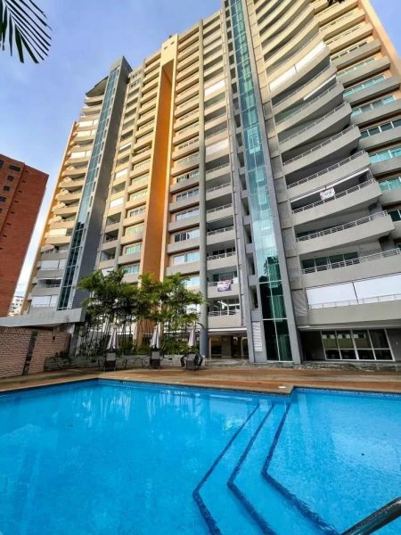 Foto Apartamento en Venta en Valencia, Carabobo - U$D 145.000 - APV234711 - BienesOnLine