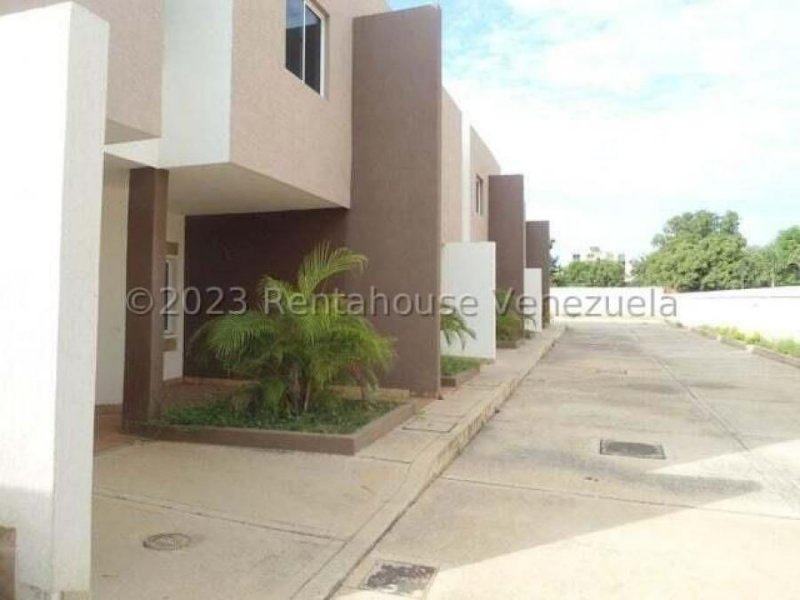 Foto Casa en Venta en Maracaibo, Zulia - U$D 12.000 - CAV229158 - BienesOnLine