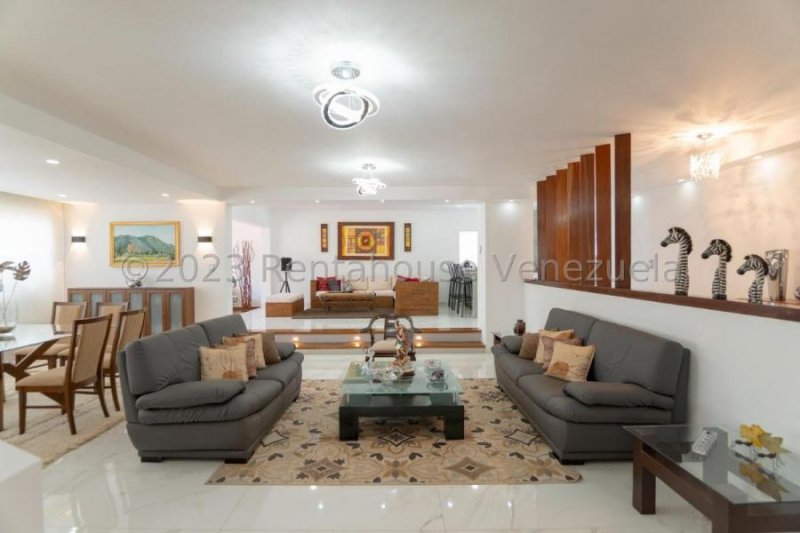 Foto Casa en Venta en El Cafetal, Caracas, Distrito Federal - U$D 720.000 - CAV228327 - BienesOnLine