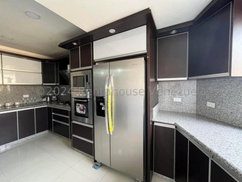 Foto Apartamento en Venta en Girardot, Maracay, Aragua - U$D 95.000 - APV234793 - BienesOnLine