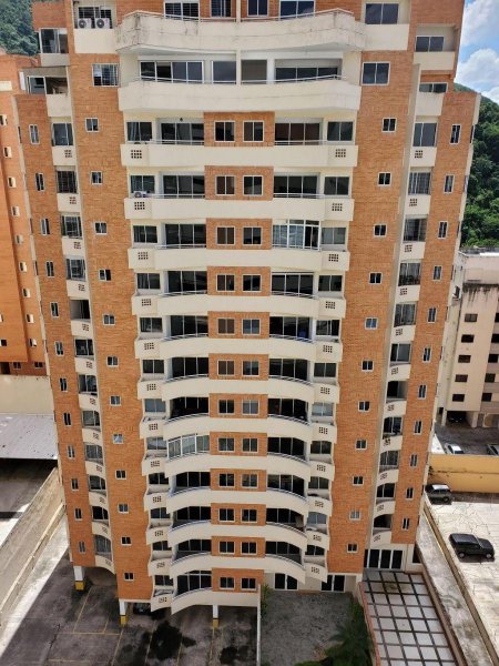 Foto Apartamento en Alquiler en La Trigaleña, Valencia, Carabobo - U$D 250 - APA136561 - BienesOnLine