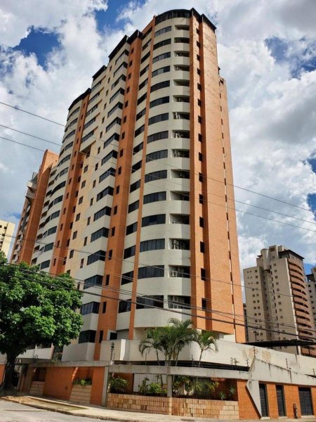 Foto Apartamento en Venta en La Trigaleña, Valencia, Carabobo - U$D 55.000 - APV136581 - BienesOnLine